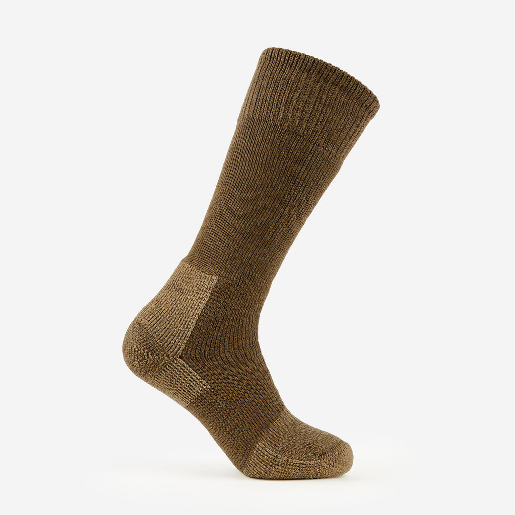 Thorlo Maximum Cushion Over-Calf Extreme Cold Socks | #color_coyote brown