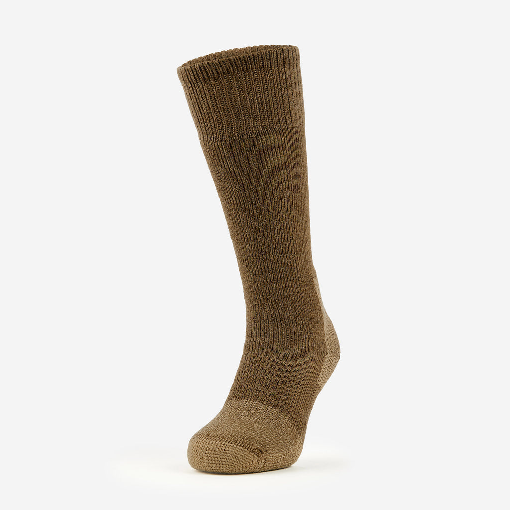 Thorlo Maximum Cushion Over-Calf Extreme Cold Socks | #color_coyote brown