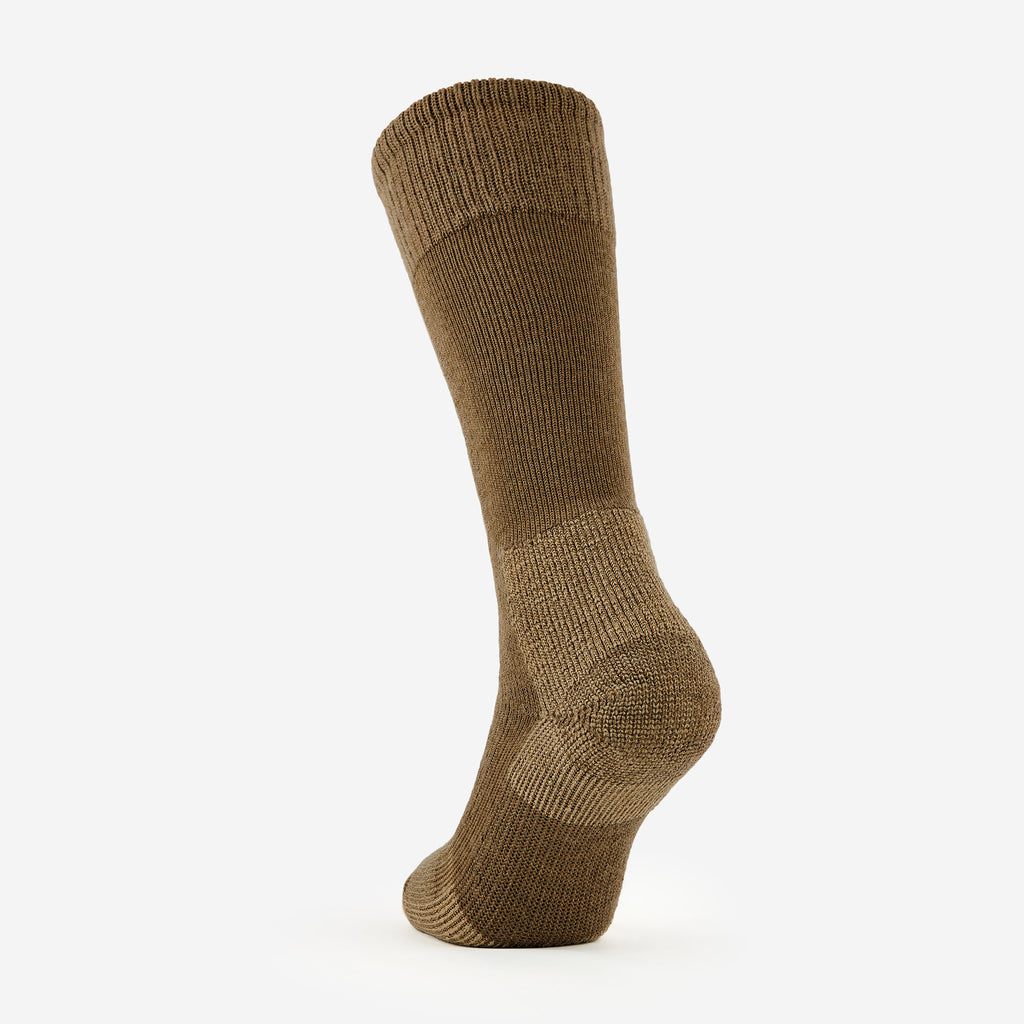 Thorlo Maximum Cushion Over-Calf Extreme Cold Socks | #color_coyote brown