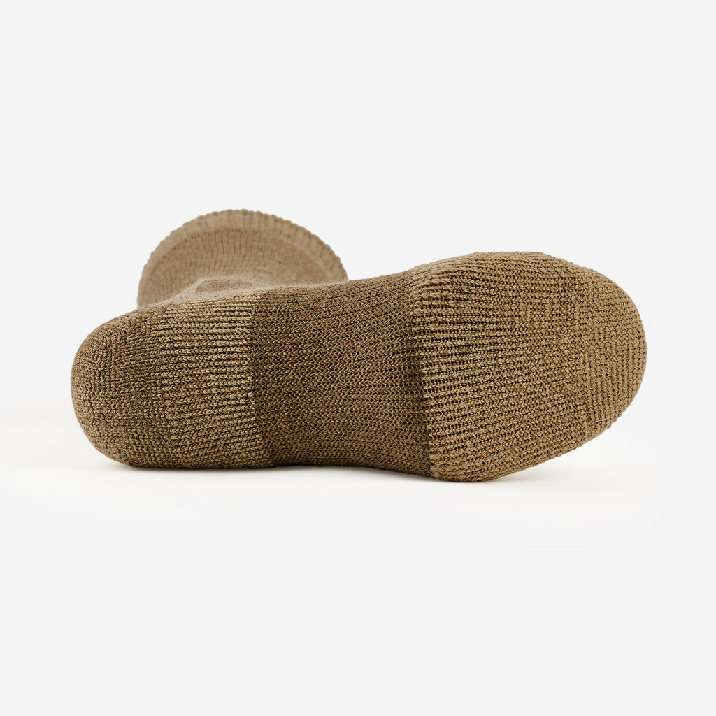 Thorlo Maximum Cushion Over-Calf Extreme Cold Socks | #color_coyote brown