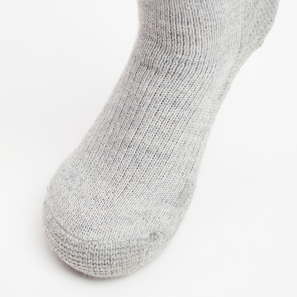 Thorlo Maximum Cushion Crew Warm Trekking Socks | #color_light grey