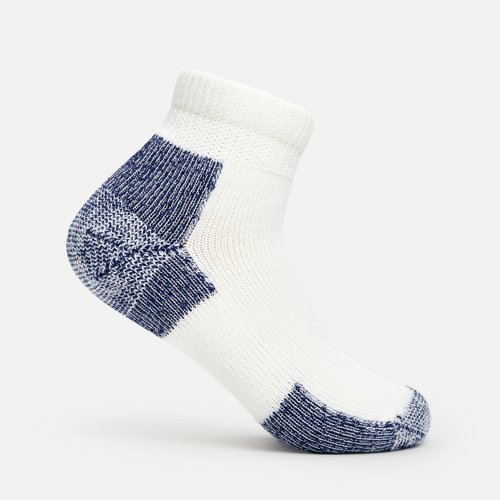 Thorlo Maximum Cushion Ankle Running Socks (3 Pairs) | #color_white/navy