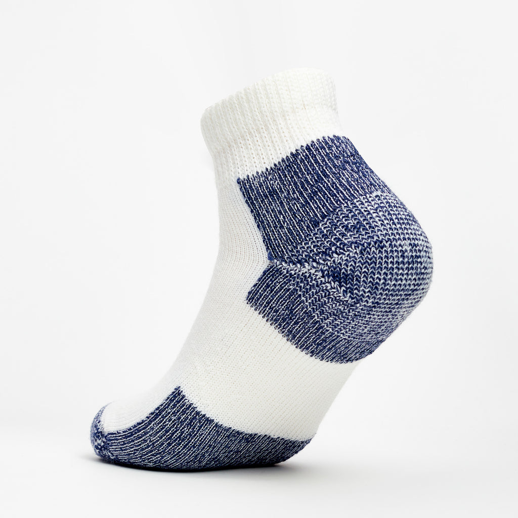 Thorlo Maximum Cushion Ankle Running Socks | #color_white/navy