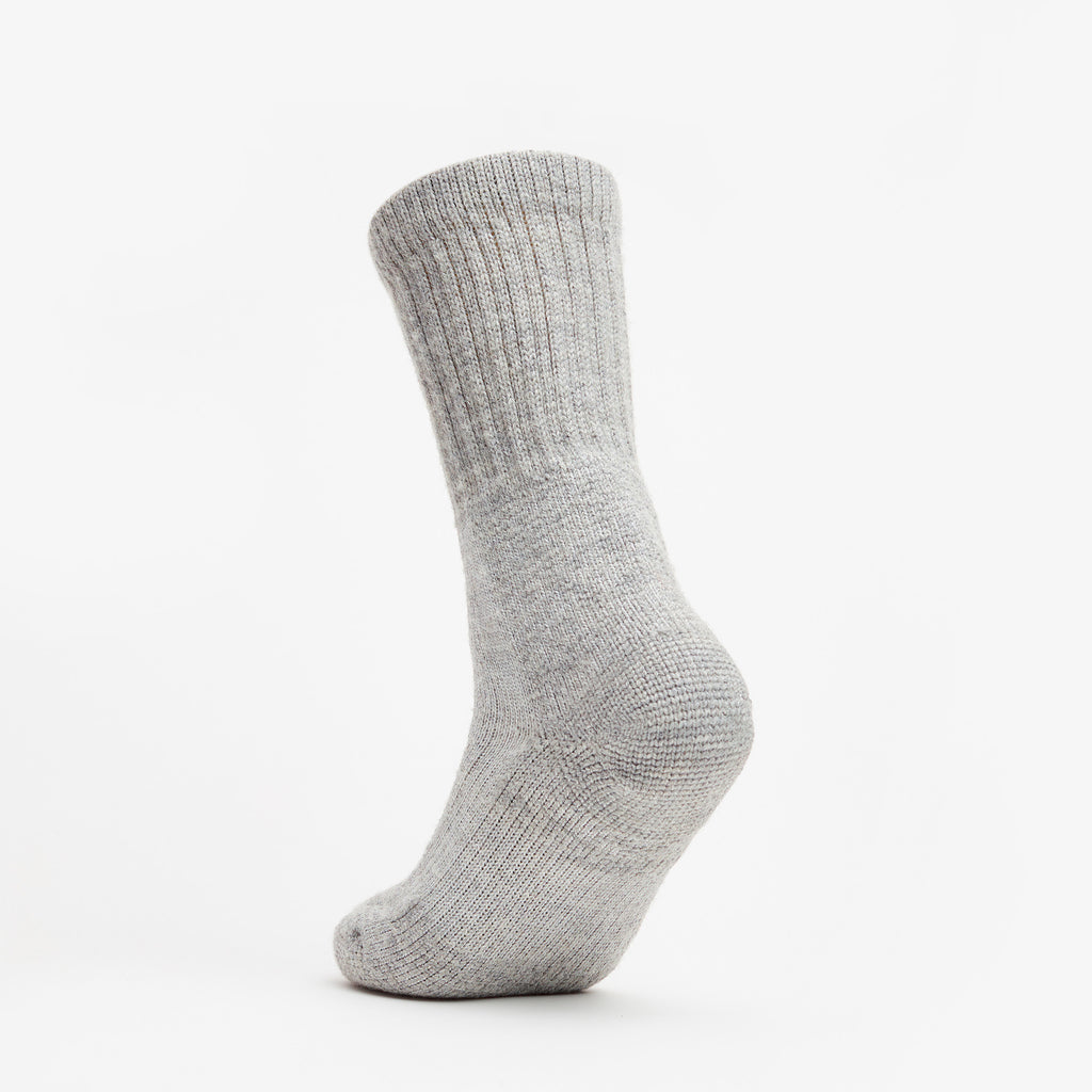 Thorlo Maximum Cushion Crew Warm Trekking Socks | #color_light grey