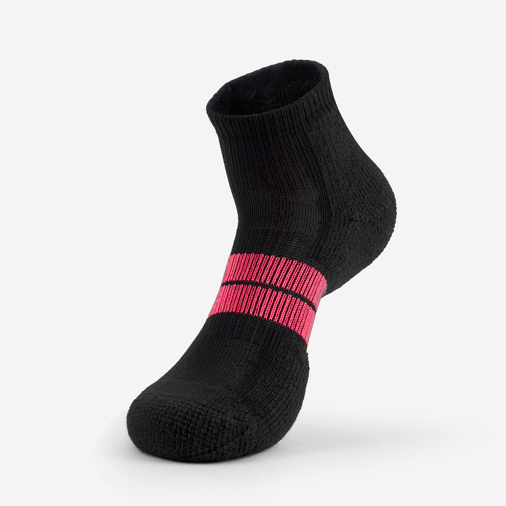 Thorlo Women's Maximum Cushion Low-Cut Running Socks (3 Pairs) | #color_black/dark pink