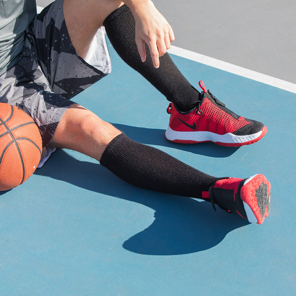 Thorlo Maximum Cushion Over-Calf Basketball Socks | #color_black