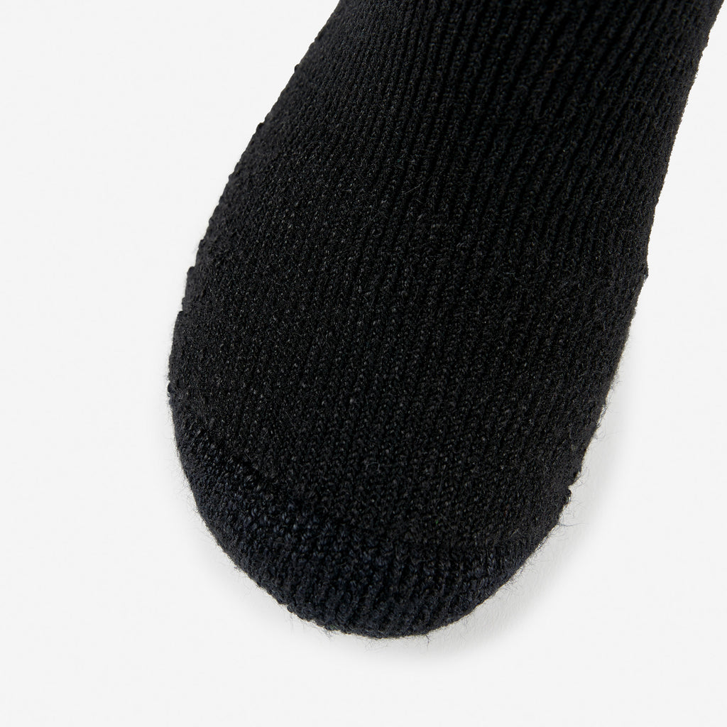 Thorlo Maximum Cushion Over-Calf Basketball Socks | #color_black