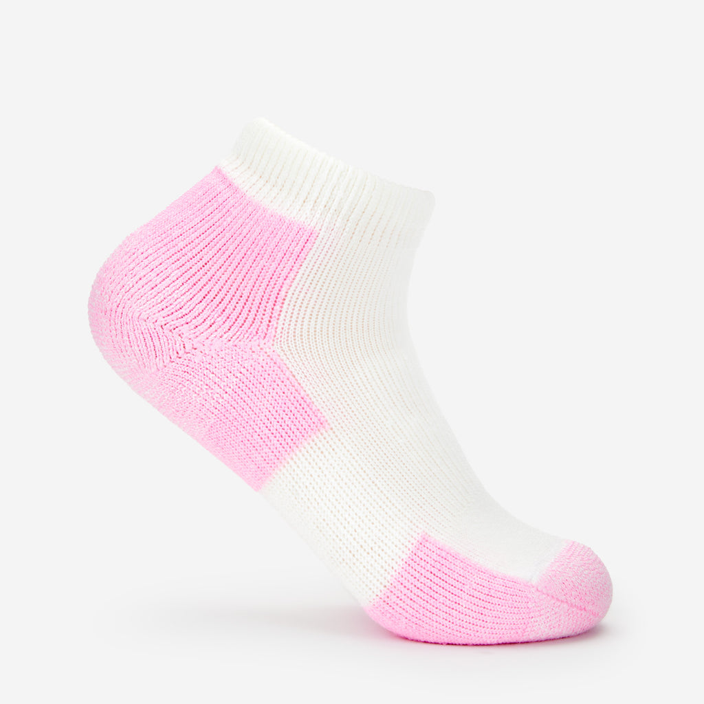 Thorlo Women's Maximum Cushion Ankle Distance Walking Socks | #color_pink