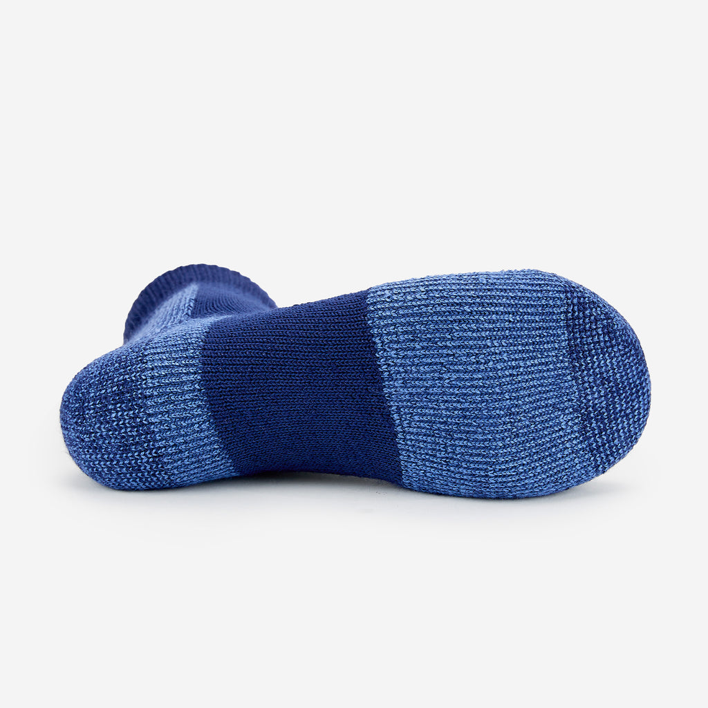 Thorlo Maximum Cushion Low-Cut Running Socks | #color_Navy