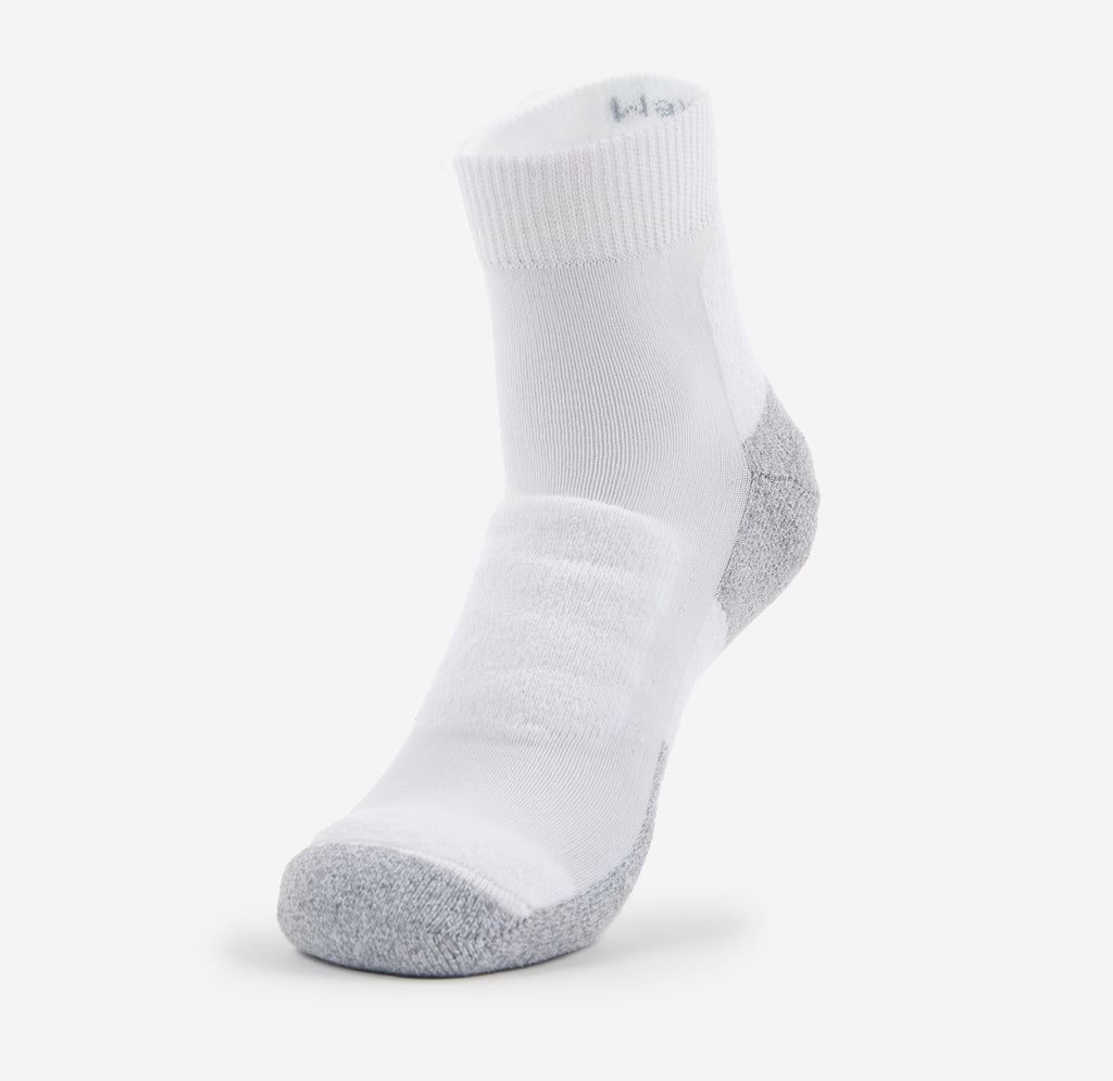 Thorlo Men's Light Cushion Ankle Walking Socks | #color_white/platinum