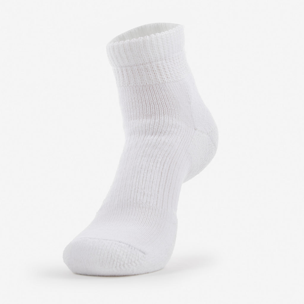 Thorlo Moderate Cushion Ankle Walking Socks (3 Pairs) | #color_white