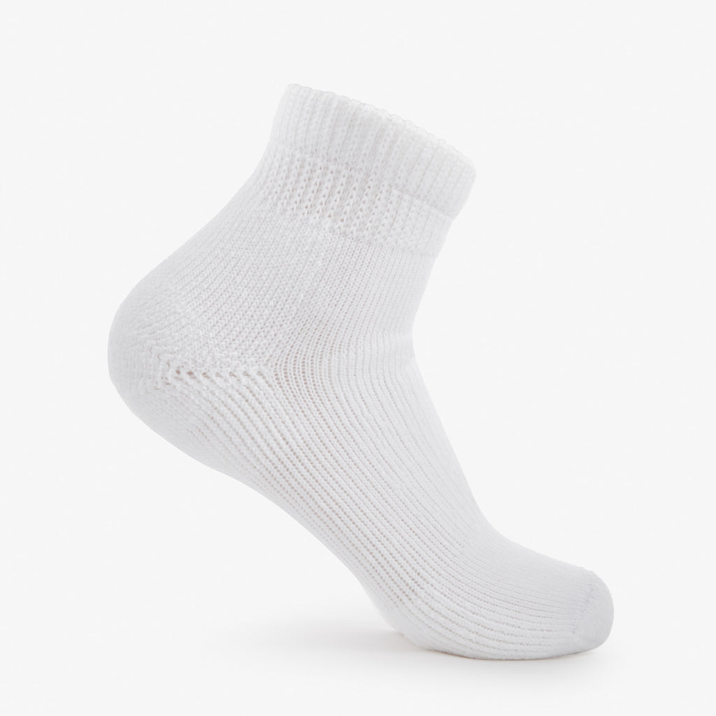 Thorlo Moderate Cushion Ankle Walking Socks (3 Pairs) | #color_white