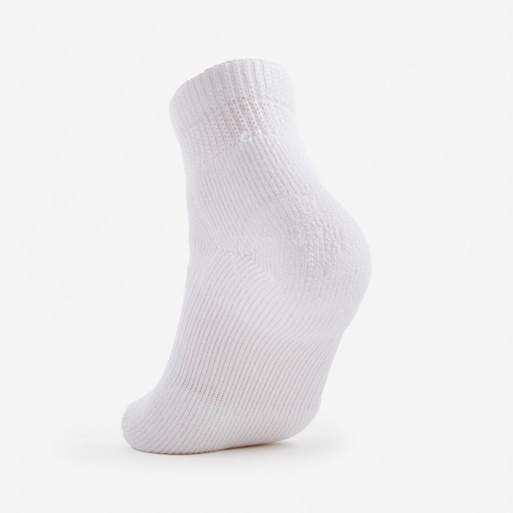 Thorlo Moderate Cushion Ankle Walking Socks | #color_white