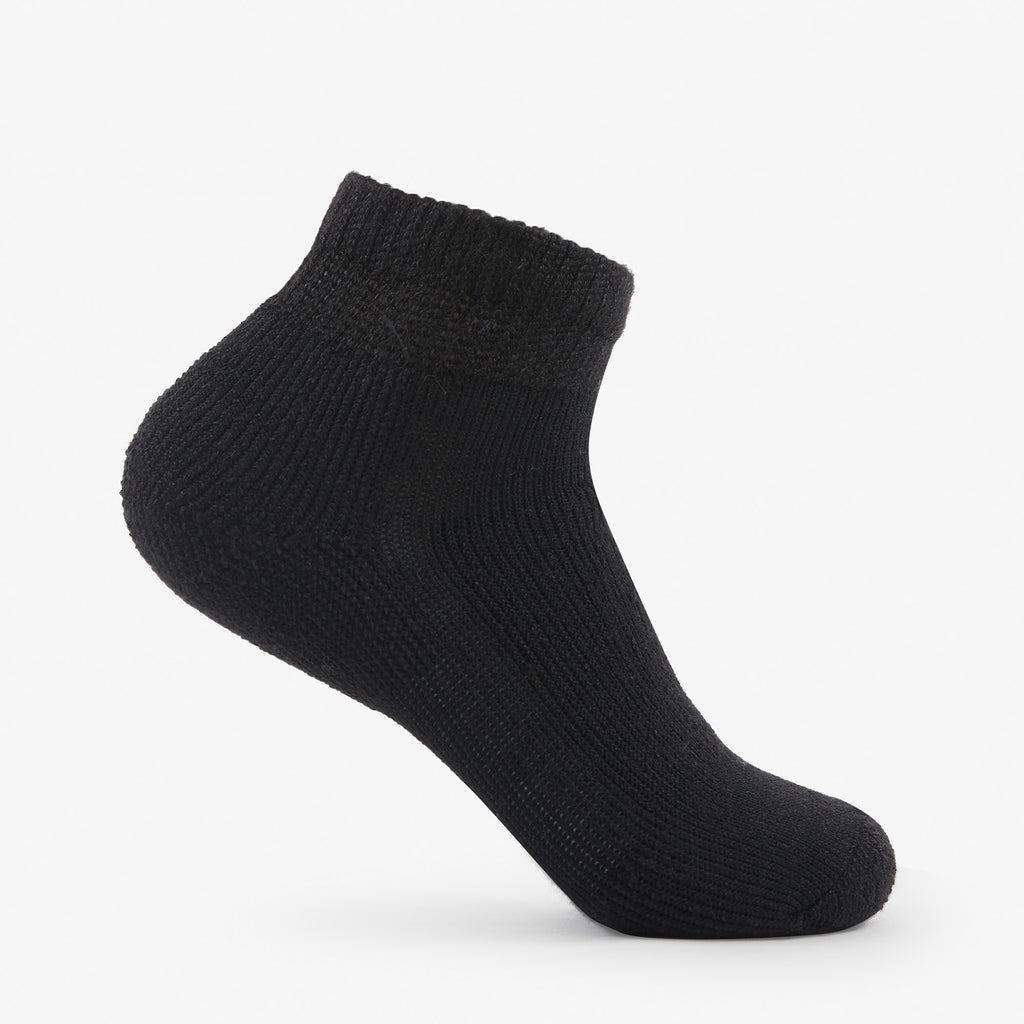 Thorlo Moderate Cushion Ankle Walking Socks | #color_black