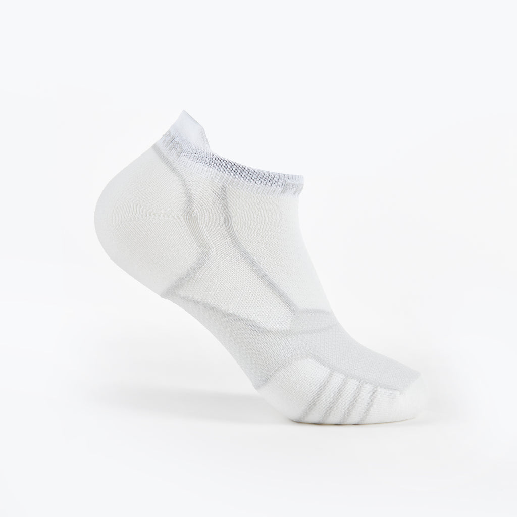 Thorlo Experia PROLITE Ultra-Light Cushion No-Show Tab Rocket Grip Socks | #color_White